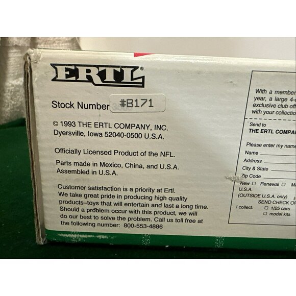 Ertl Cleveland Browns Collectibles NFL Goal Line Classics Delivery Truck Coin - Picture 10 of 12